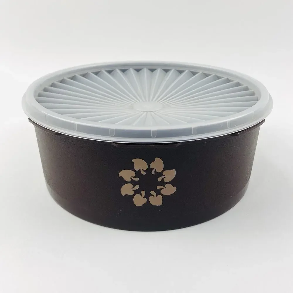 Tupperware Brown 8